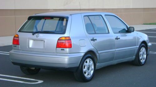 1998 VW GOLF HATCHBACK GL LOW 67K MILES 5 SPEED MANUAL NO ACCIDENTS NO RESERVE!!, image 2