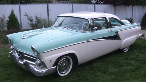 Ford meteor rideau crown victoria 1955