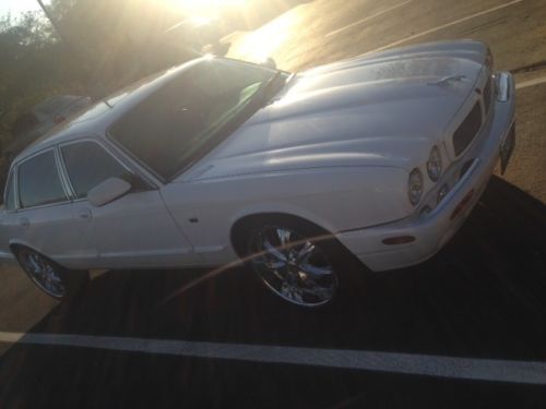 2003 jaguar xjr 4.0l supercharged 20 inch rims 108xxx miles