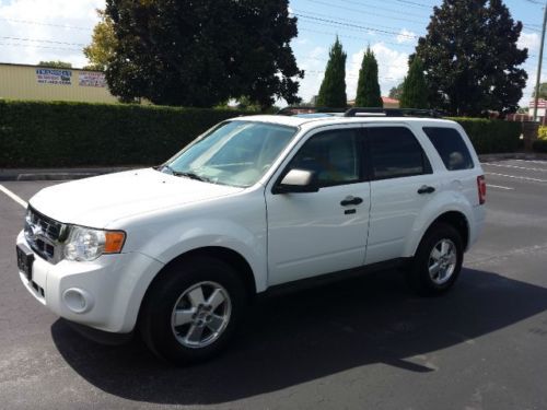 2012 ford escape xlt - previously lease car- perfect condition -!! no reserve