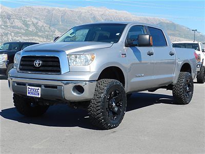 Tundra crew max sr5 4x4 custom new lift wheels tires shortbed  auto tow