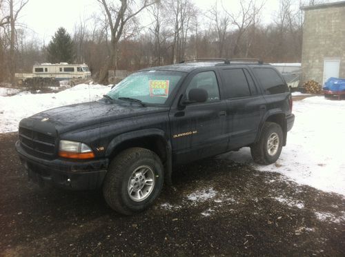 1999 dodge durango~black on black~3rd row leather seating~4x4