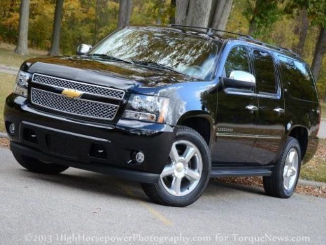 2013 chevrolet suburban lt sport utility 4-door