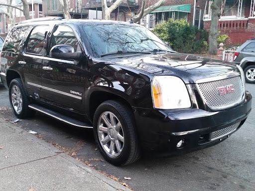 2010 gmc yukon denali 8 passenger with clean title 110k miles 	