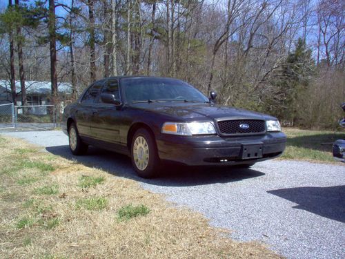 2003 ford crown victoria police interceptor sedan 4-door 4.6l