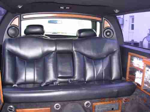 1997 Lincoln Town Car 60 INCH STRETCH Limousine 4-Door TRIPLE BLACK & LEATHER, image 5
