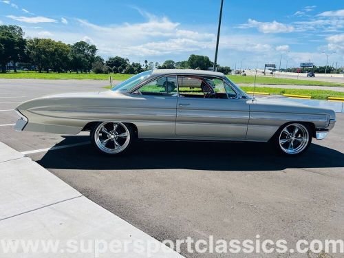 1961 oldsmobile eighty-eight