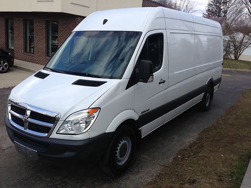 2008 dodge sprinter 2500 diesel 170" w/b one owner factorty warranty