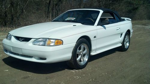 1994 ford mustang gt convertible 2-door 5.0l arizona car no rust!!!