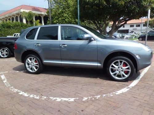 2005 porsche cayenne turbo / dealer serviced / 1 owner