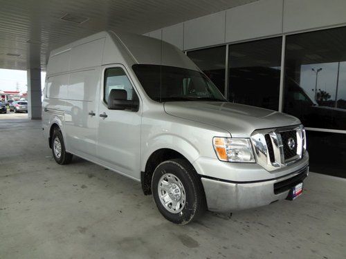 2013 nissan nv2500 sv  rare colored silver unit! high roof!  no reserve!!