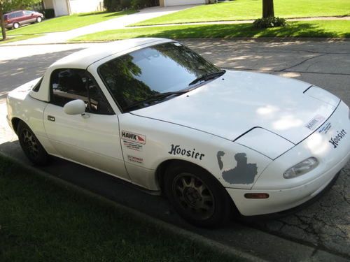 1990 mazda miata base convertible 2-door 1.6l