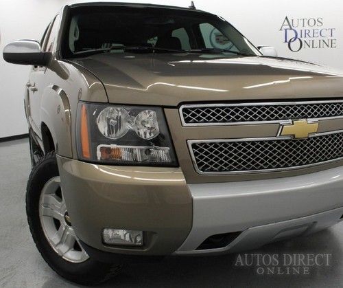 We finance 2007 chevrolet tahoe 1500 lt z71 2lt 7pass cleancarfax rmtstrt towpkg