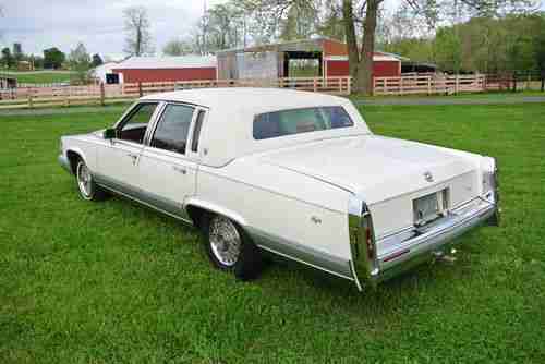 1990 Cadillac Fleetwood Braougham, 54,000 miles, Sharp Car, image 6