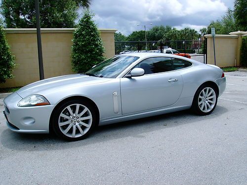 2008 jaguar xk base coupe 2-door 4.2l