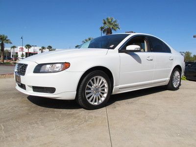 3.2l leather seats  moonroof  6 cd player