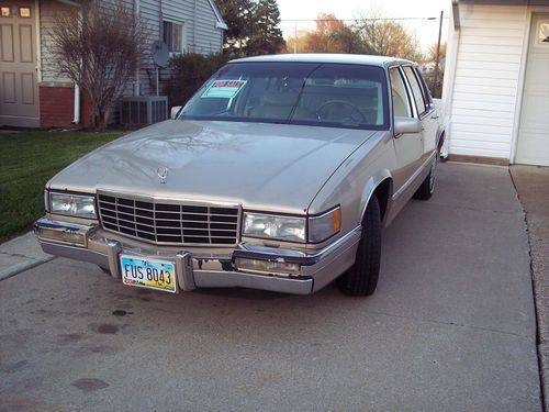 1993 cadillac deville base sedan 4-door 4.9l