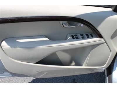 New 3.2L CD Front Wheel Drive Power Steering 4-Wheel Disc Brakes Fog Lamps ABS, US $37,505.00, image 12