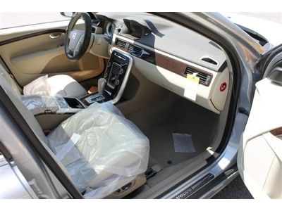 New 3.2L CD Front Wheel Drive Power Steering 4-Wheel Disc Brakes Fog Lamps ABS, US $37,505.00, image 15