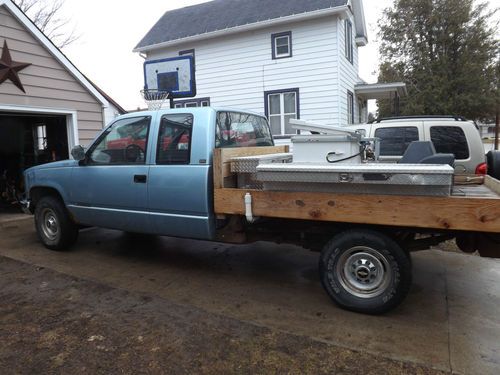 Chevy 2500 2wd  3/4 ton extended cab