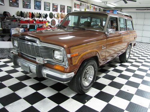 Immaculate jeep grand wagoneer