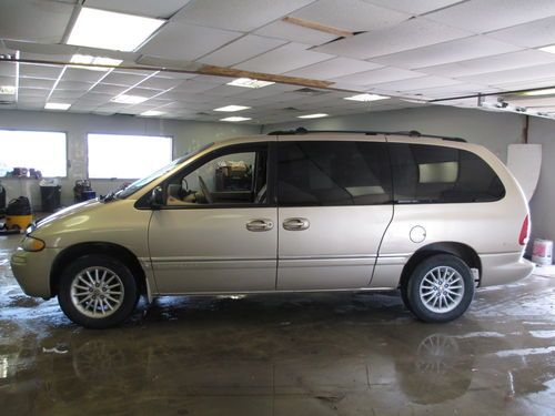 1999 chrysler town &amp; country lx van