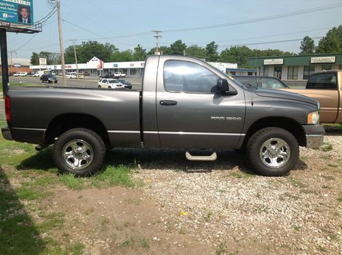 2002 dodge ram 1500 st standard cab pickup 2-door 4.7l