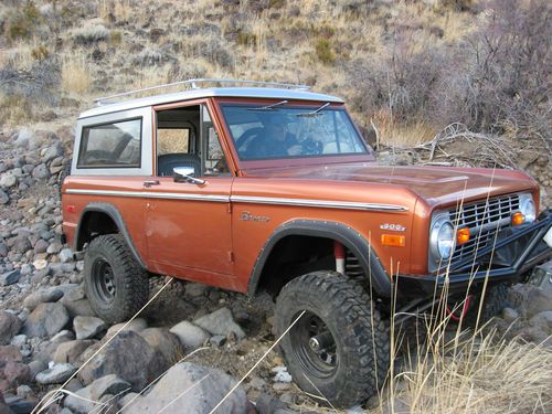 Excellent restored 1970 ford bronco