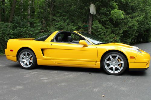 2004 acura nsx, rio yellow pearl / onyx, 6-spd manual