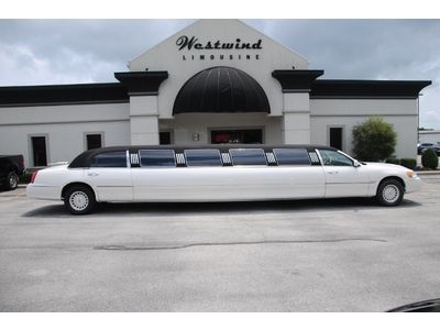 Limo, limousine, lincoln, town car, super stretch, mega, tux, luxury, long, rare