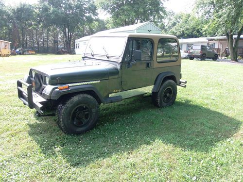 1995 jeep wrangler rio grande sport utility 2-door 2.5l