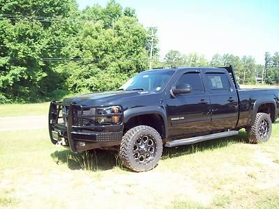 2010chevysilveradoltz4wheeldrive6.6literturbodieselleatherinteiorlowmileageclean