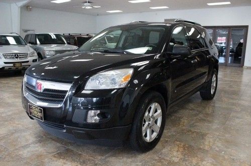 2008 saturn outlook xr~pano~3rd seat~only 60k