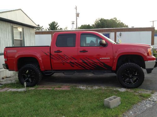 2012 gmc sierra 1500 sle crew cab pickup with rocky ridge muddigger package