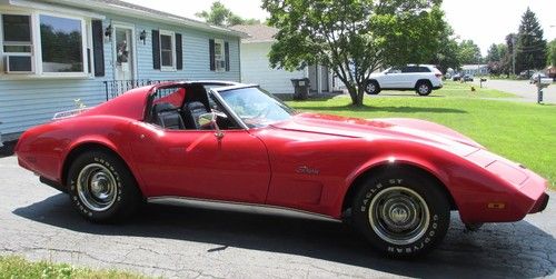 1975 corvette stingray t top, 67,500 om.red w/black interior good running