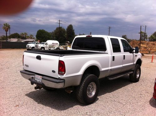 Ford v10 crew cab short bed pickup silver