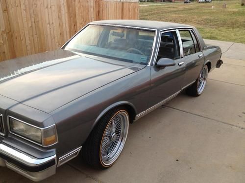 1987 chevrolet caprice classic ls brougham sedan 4door brand new 350