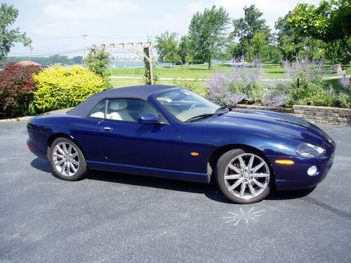 2006 jaguar xk-8 convertiable ***victory edition***