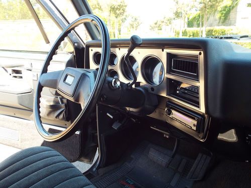 1987 Chevy Silverado Shortbed-CALIFORNIA RUST FREE BEAUTY, image 19