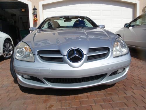 Mercedes benz slk 350 kept in garage great condition low miles