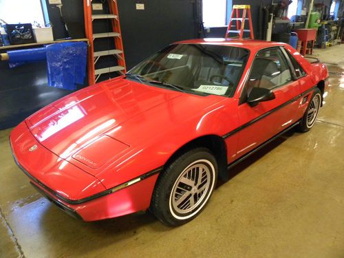 1984 pontiac fiero t212786