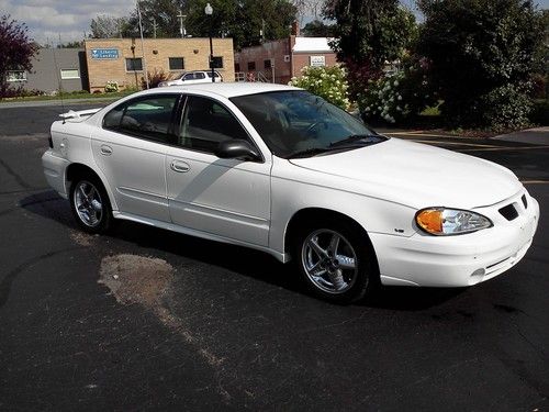 2004 pontiac grand am se1 sedan 4-door 3.4l no reserve!!!