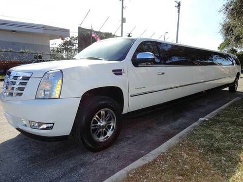 2007 cadillac/accolade-escalade 200 inch limousine / moonlight / 40k miles