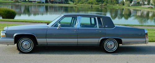 1991 cadillac fleetwood brougham silver/gray 1-owner 42,000 super sharp 5.0 v8