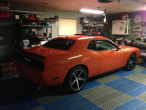 2009 dodge challenger srt manual 7600 miles