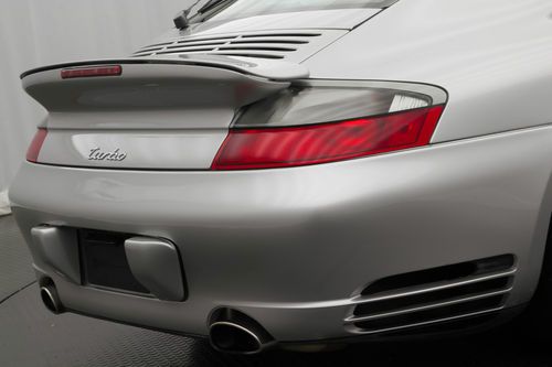 2002 Porsche 911 Turbo Coupe 2-Door Arctic Silver 6-Speed Manual, image 22