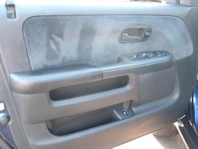 NO RESERVE 2005 128450 MILES AUTO ALL WHEEL DRIVE ONE OWNER CARFAX BLUE GRAY, image 18