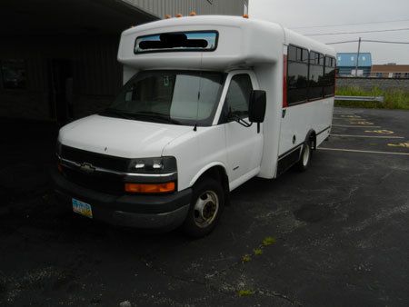 2007 chevrolet express 3500 base cutaway van 2-door 6.6l