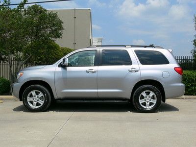 2012 sequoia sr5 sport utility clean carfax cd player moon roof trailer hitch