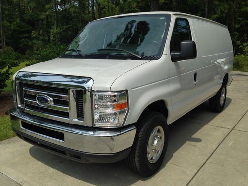 2012 ford e-250 cargo van - 11k - 4.6l - beautiful! - clean!